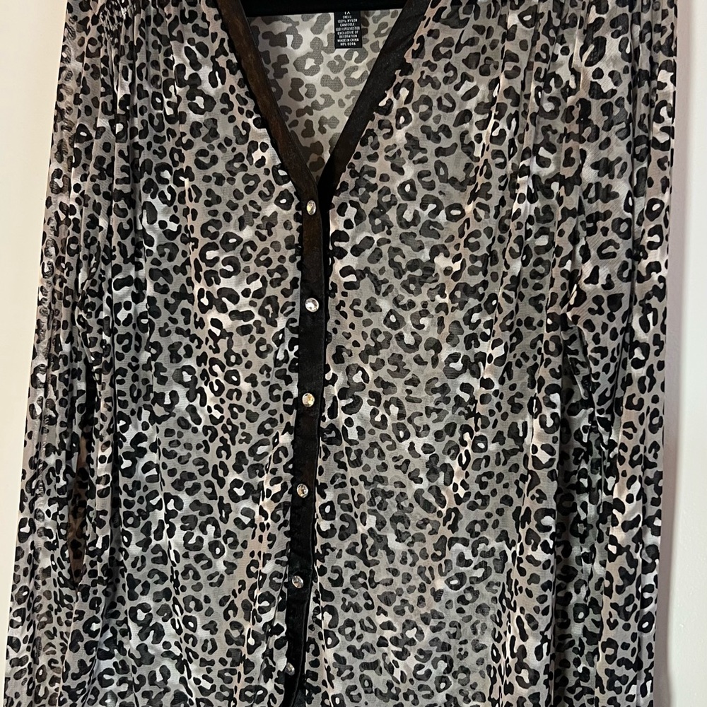 INC International Concepts Black and Gray sheer Leopard Blouse 1X